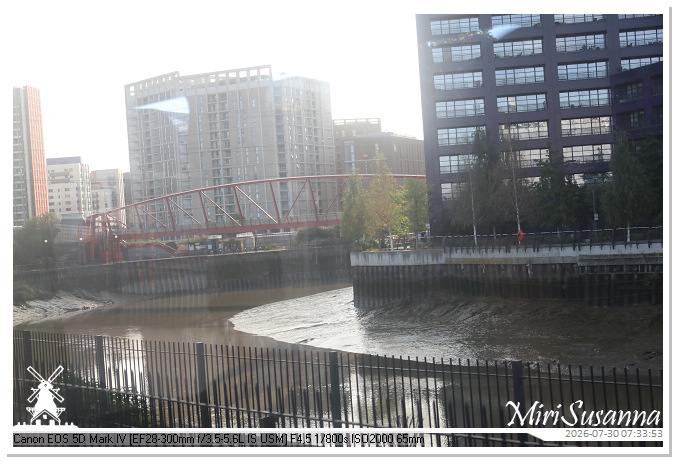 London D1 MS5D2831