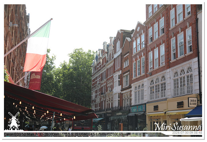London D1 MS5D2918