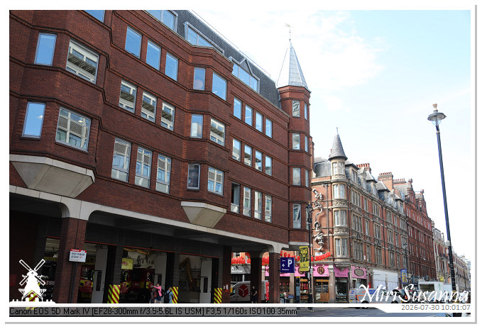London D1 MS5D2944
