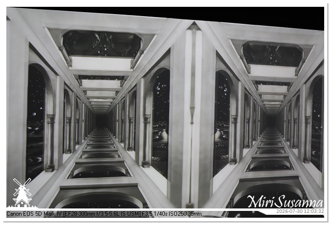 London D1 Exhibition Escher MS5D3068@MiriSusanna CC-BY-NC-ND London D1 Exhibition Escher MS5D3068