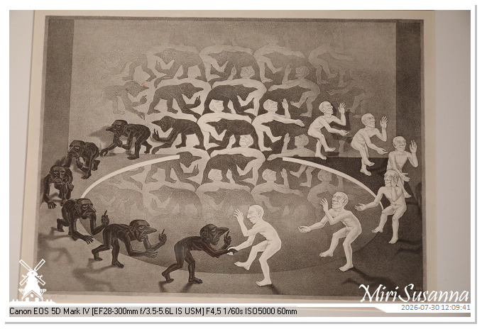 London D1 Exhibition Escher MS5D3074@MiriSusanna CC-BY-NC-ND London D1 Exhibition Escher MS5D3074