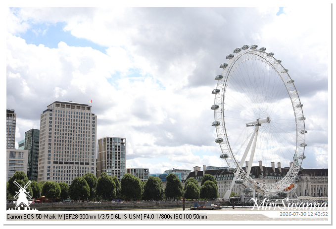 London D1 MS5D3091@MiriSusanna CC-BY-NC-ND London D1 MS5D3091