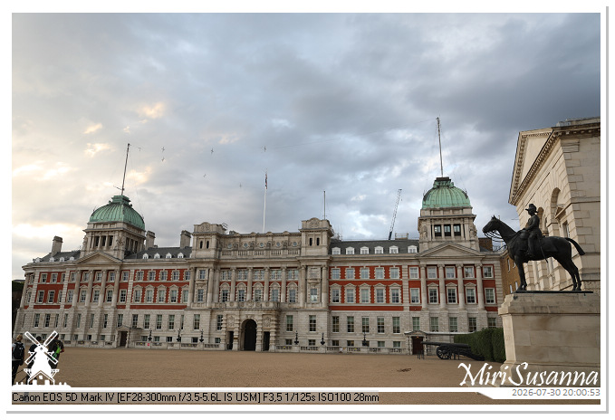 London D1 MS5D3172