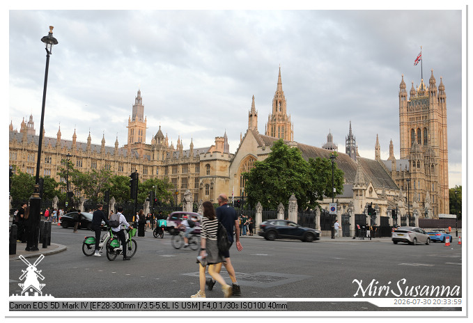 London D1 MS5D3237