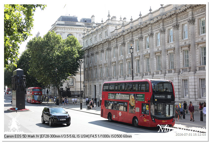 London D2 MS5D3544