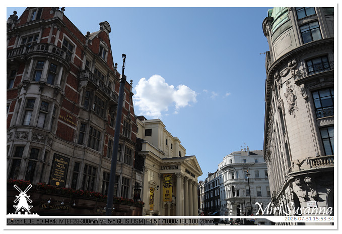 London D2 MS5D3598