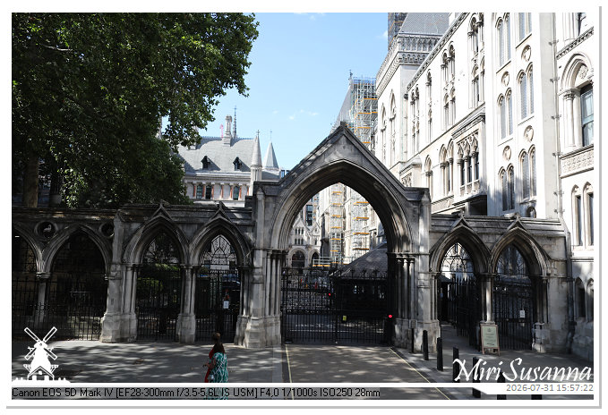 London D2 MS5D3605