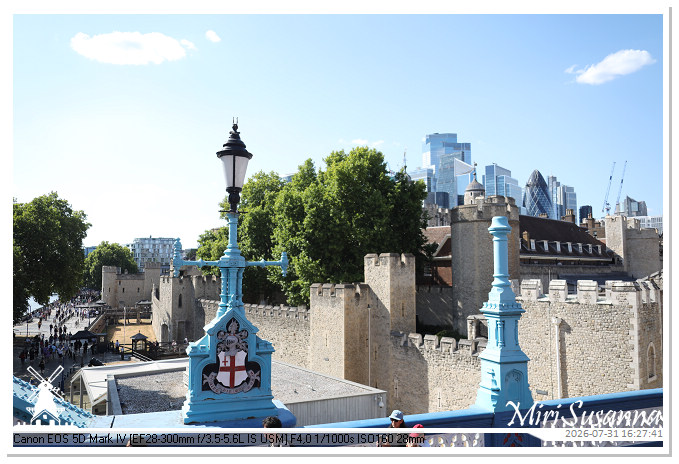 London D2 MS5D3677