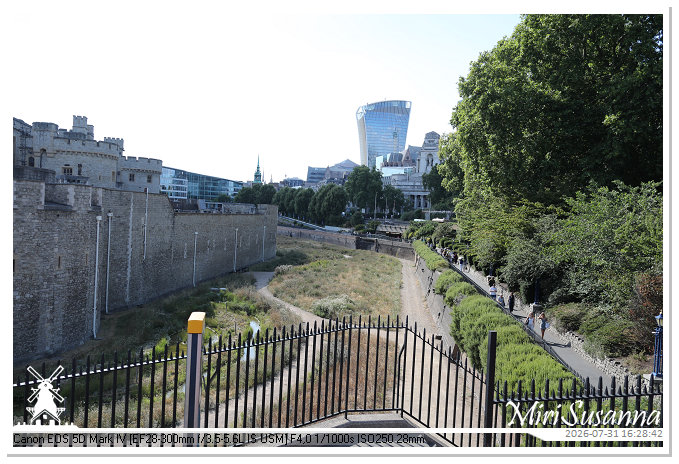 London D2 MS5D3687