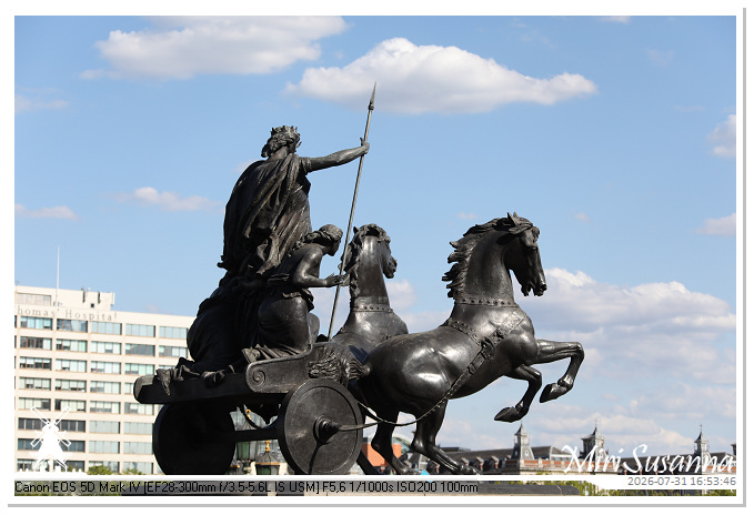 London D2 MS5D3717